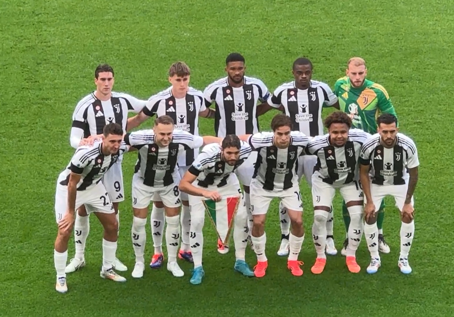 这波操作真是离谱又好看