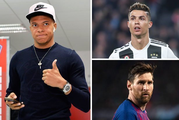 博主：广岛三箭主帅斯基伯目前并不存在去山东泰山的可能性