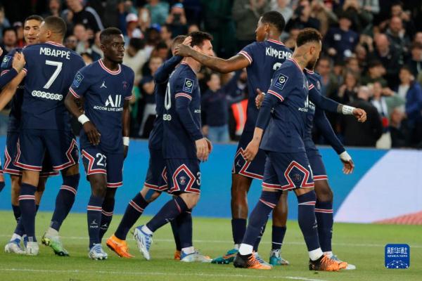 半场战报：迈阿密国际2-0纳什维尔，梅西双响