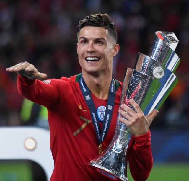 王洪亮：美国巴西身体强太多；若早跟她们踢热身赛或许会好些